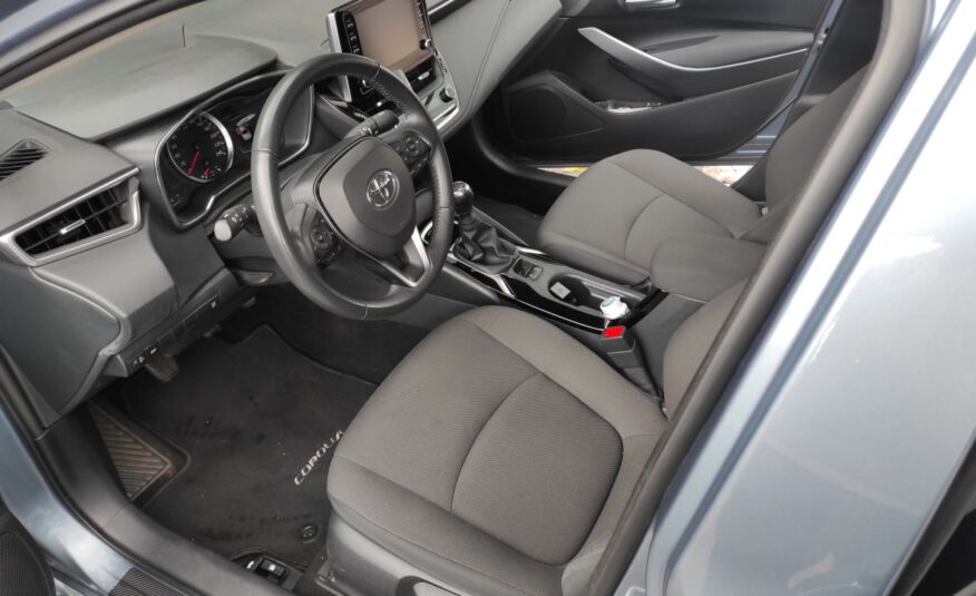 Toyota Corolla 1,6 Comfort stan idealny