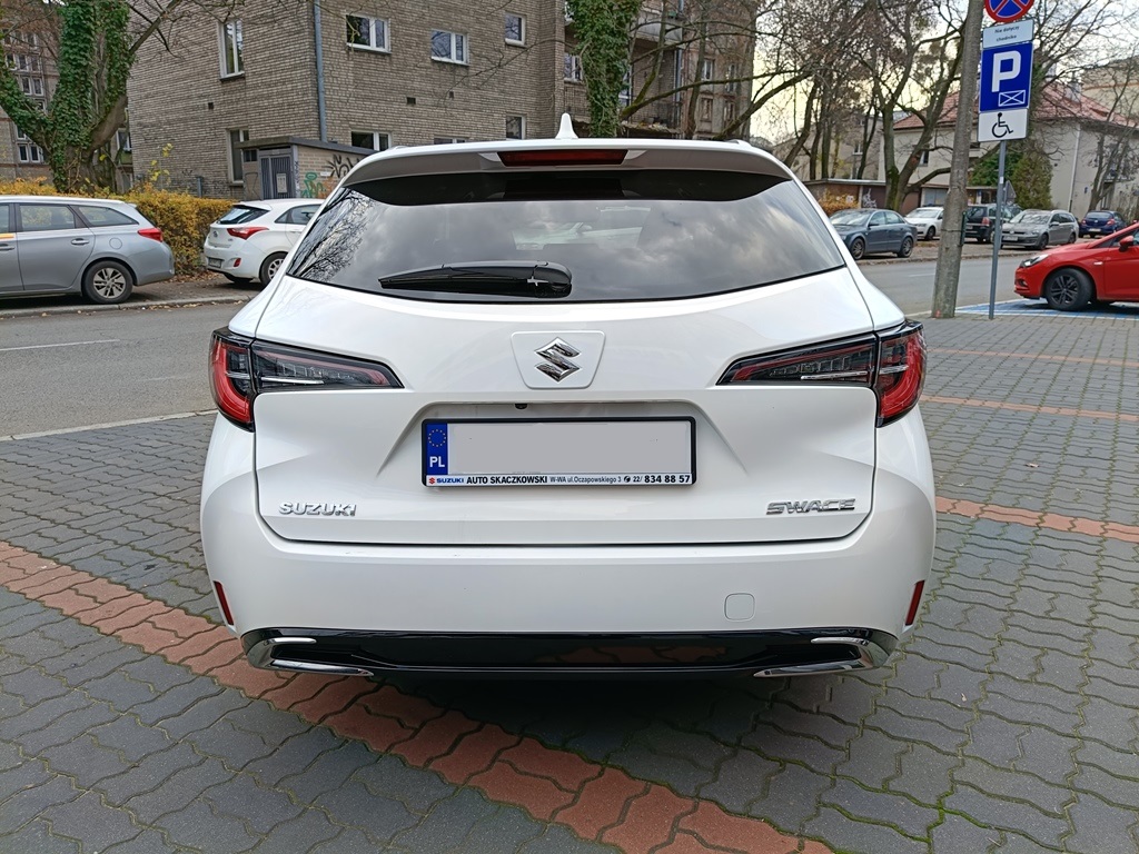 Suzuki Swace 1.8 Hybrid 2WD E-CVT Premium Plus (rocznik 2024) DEMO